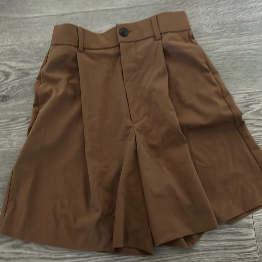 Zara Brown Pleated Shorts- Bermuda